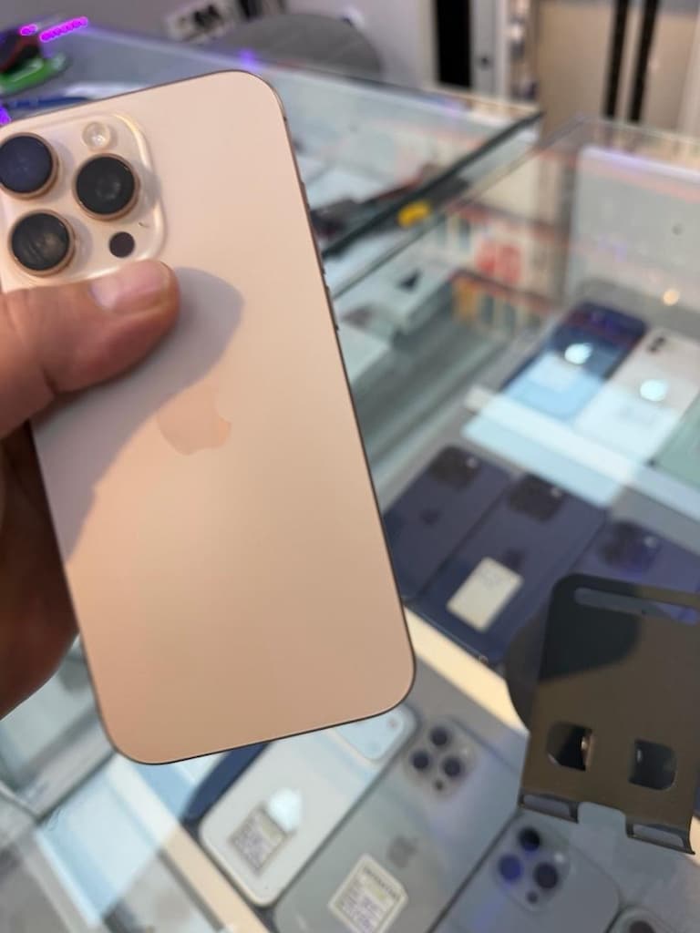 İPhone 16 Pro Max NOKTA HATASIZ pil durumu 90 256 GB HAFIZA IKI AY KUL - 3