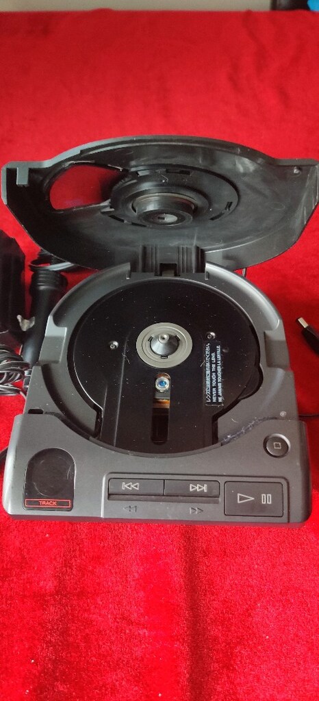 Sony D-160 CD Çalar, Sony Araç Montaj Plakası CPM-100P ile beraber. - 2