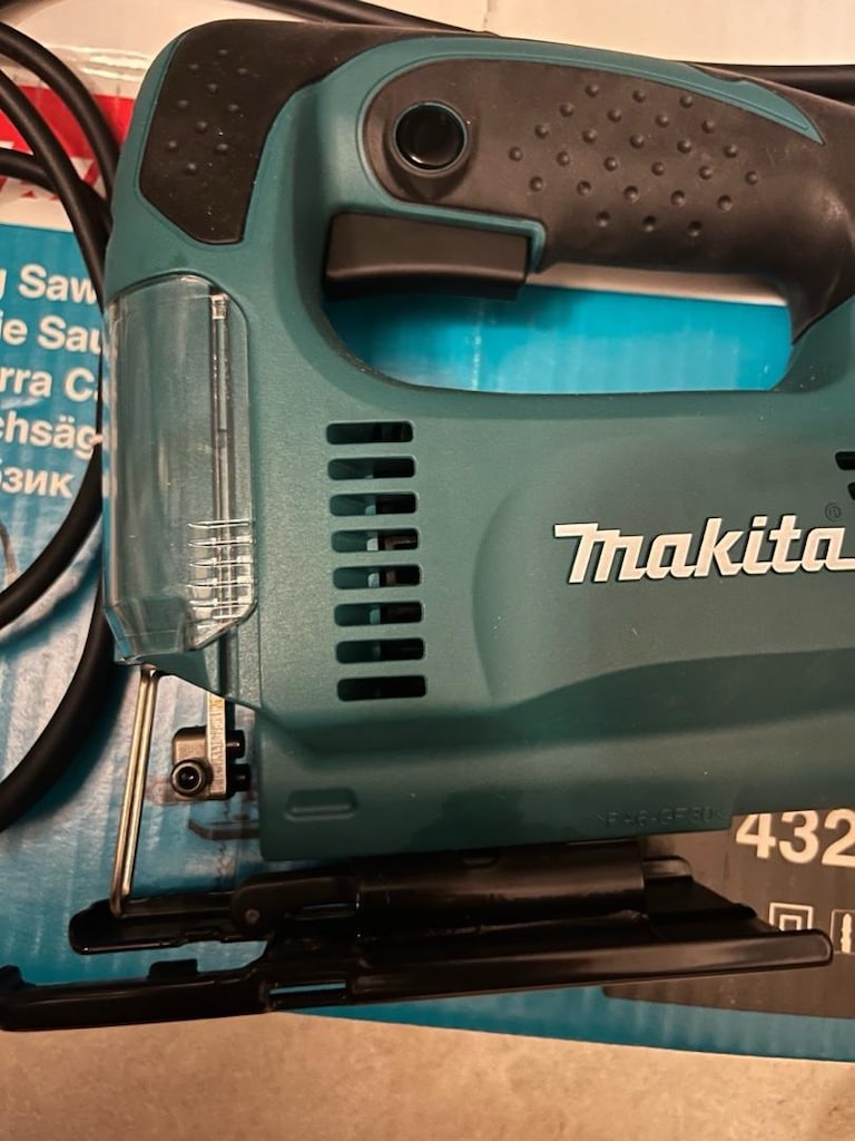 SIFIR Makita 4326 Dekupaj Testeresi - 4