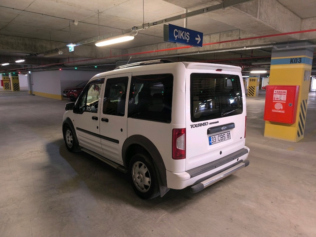 Ford - 4