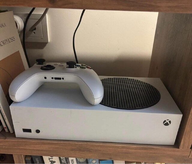 XBOX Series S 512 GB Sorunsuz
