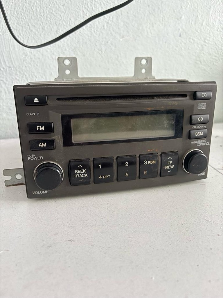 HYUNDAİ ACCENT ERA TEYP DIŞ KAPAKLA BİRLİKTE - 4