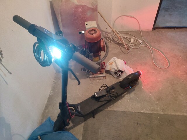 elektrik li scooter