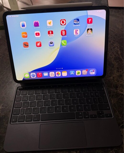 IPAD PRO M4 İŞLEMCİ GARANTİLİ KALEM VE KLAVYE HEDİYE