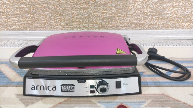 Arnica Izgaralı Tost Makinası