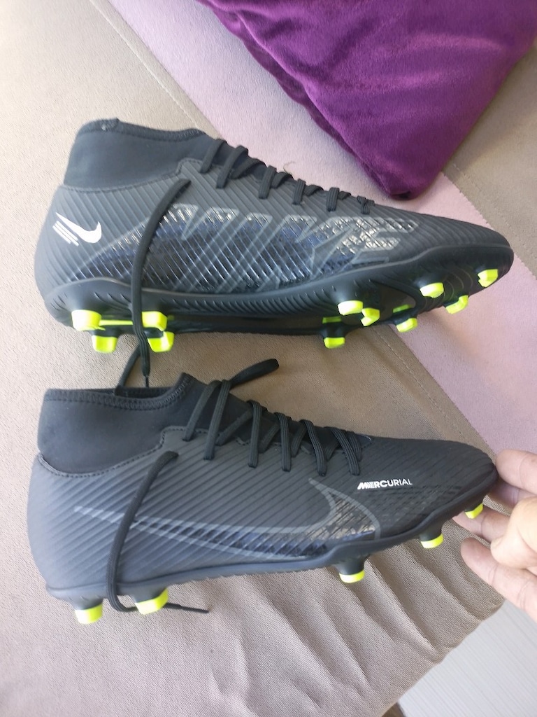 Nike ayakkabı krampon 43 numara kalip kucuktur - 4