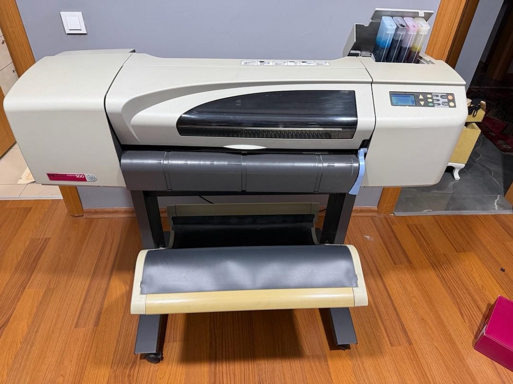 hp 500 plotter 24 ınc nadir bir ürün sorunsuz çalışır durumda