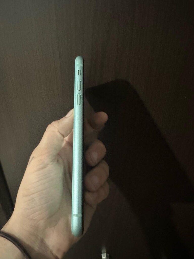 İphone 11 64 Gb Tertemiz - 2