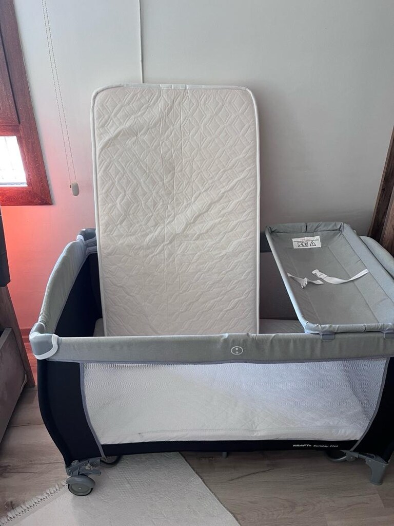 kraft beşik katlanır tekerlekli taşınır yatak ve pedli - 5