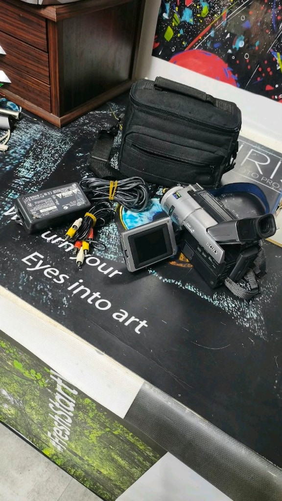 Sony DCR-TRV210E Digital8 Handycam Video Kamera - 15