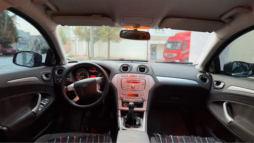 Sahibinden Ford Mondeo 2010 Temiz Bakımlı Fırsat Aracı - 11