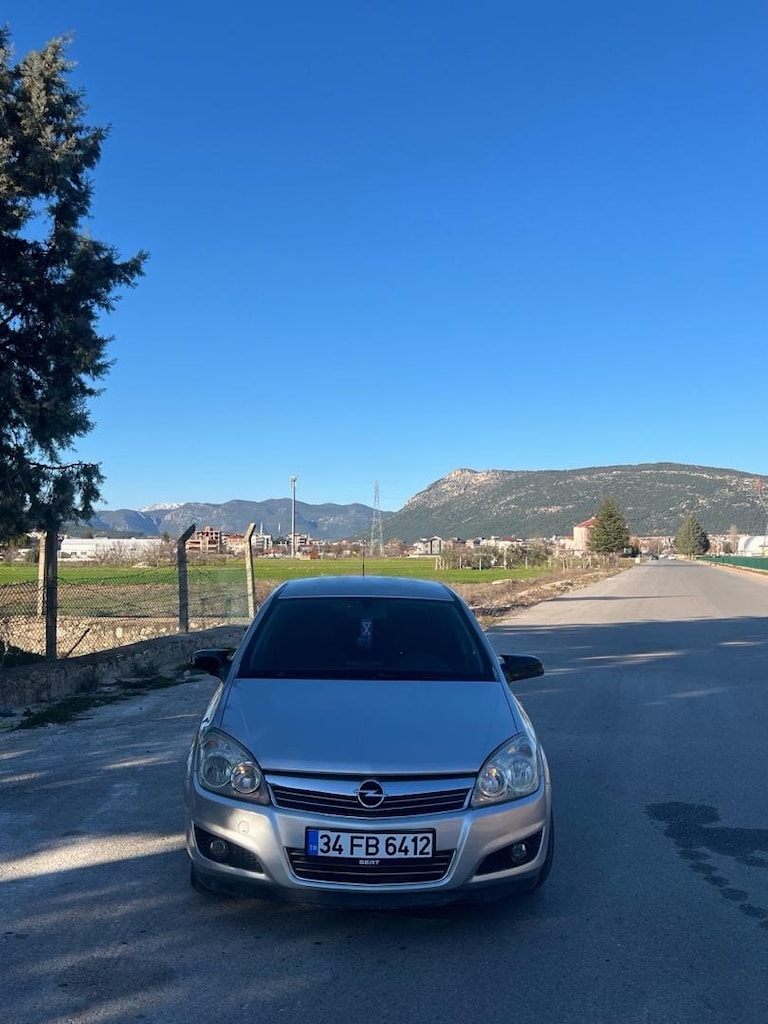 opel astra h - 2