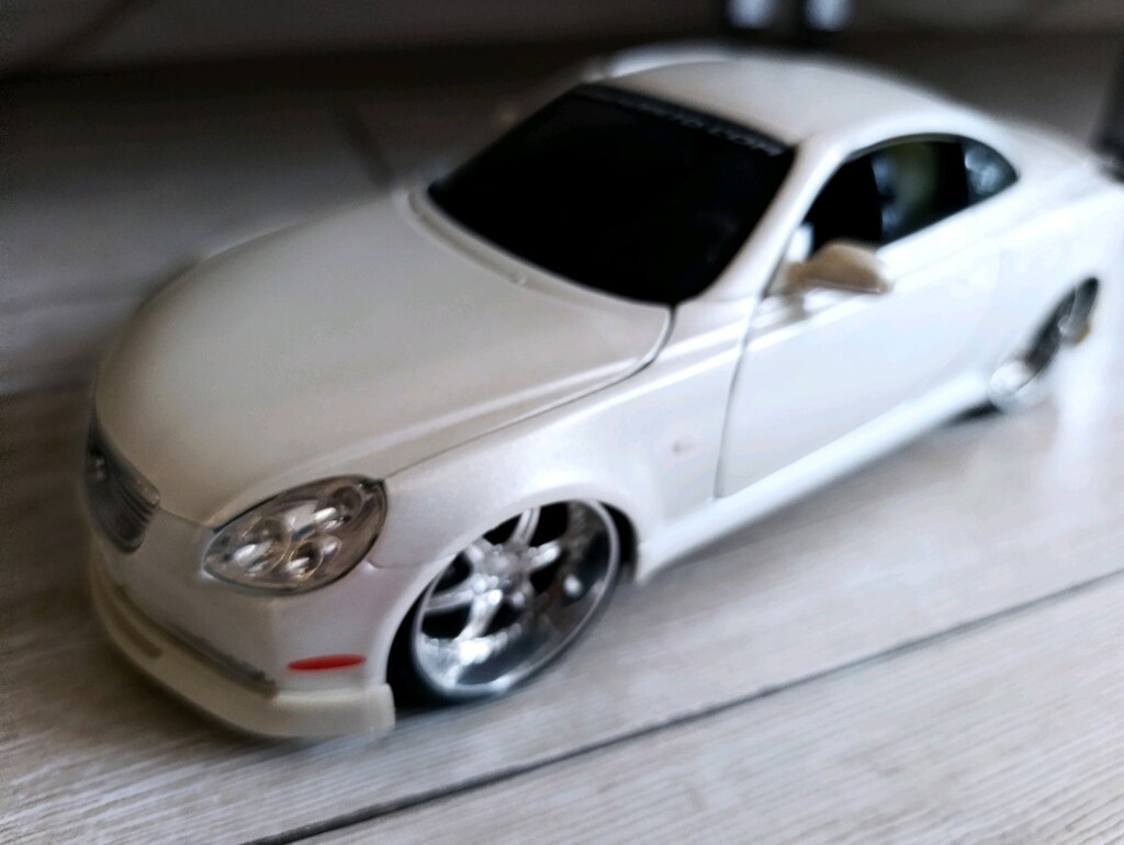 Maisto 1/18 Lexus sc 430 - 2