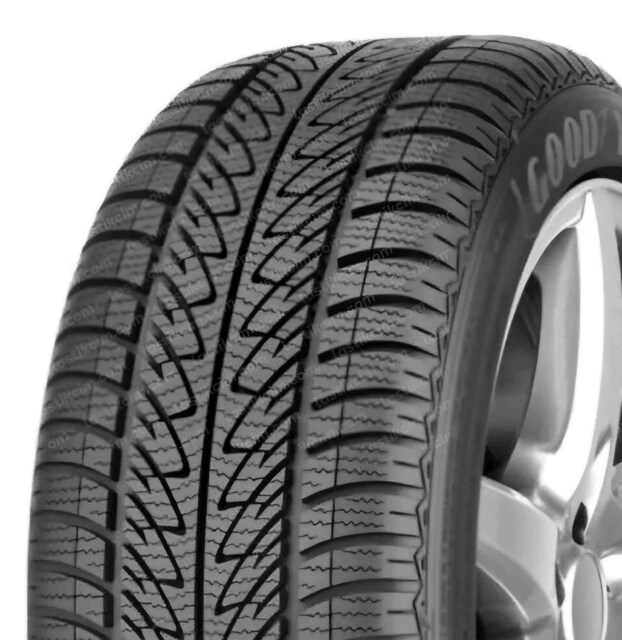 Goodyear UltraGrip 8 Performance 215/60R17