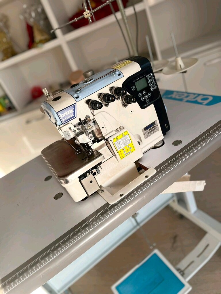 Britex BR-GT900-UT Endüstriyel Overlok Makinesi - 3