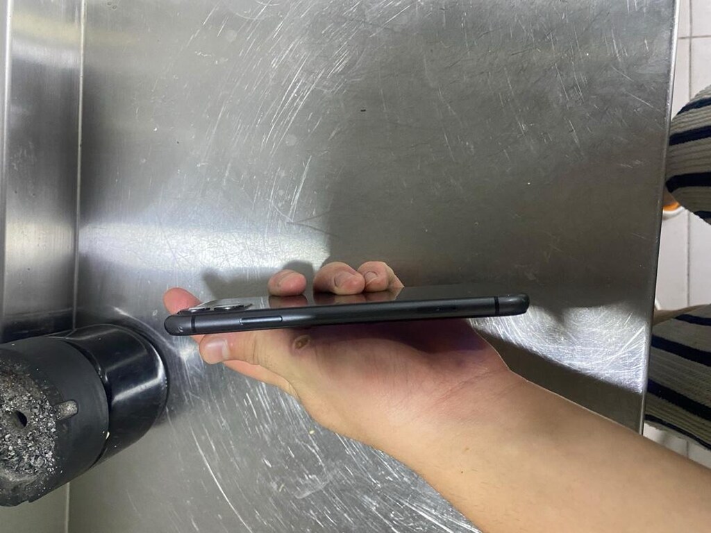 iPhone 11 TR - 6