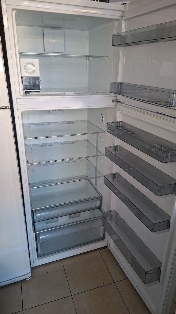 feriköy Spottan garantili buzdolabı az kullanılmış - 3