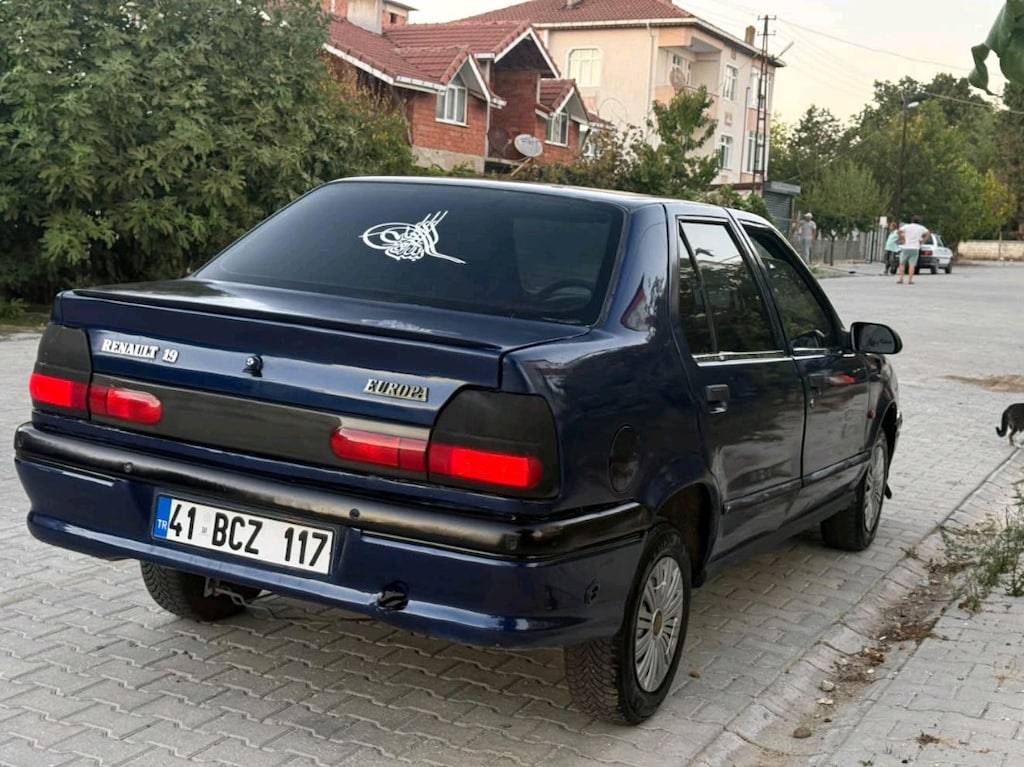reno 19 enjeksiyon lu 1.6 98 model - 6