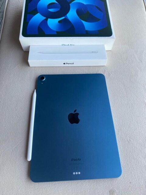 Apple iPad Air 5 64GB M1 Wi-Fi + Pencil 2 Sıfırdan Farksız