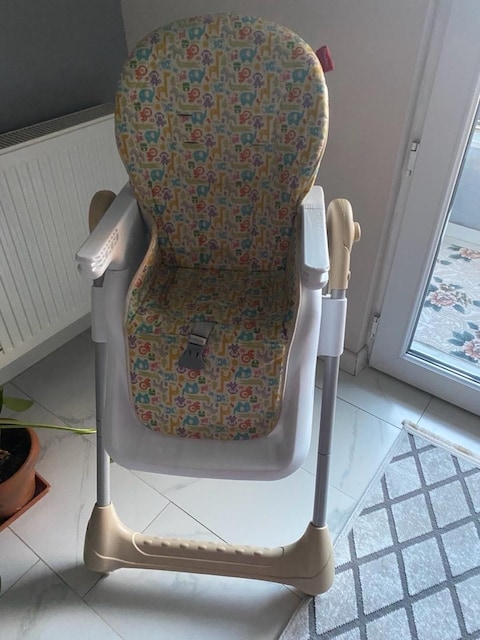 fisher price tekerlekli mama sandalyesi