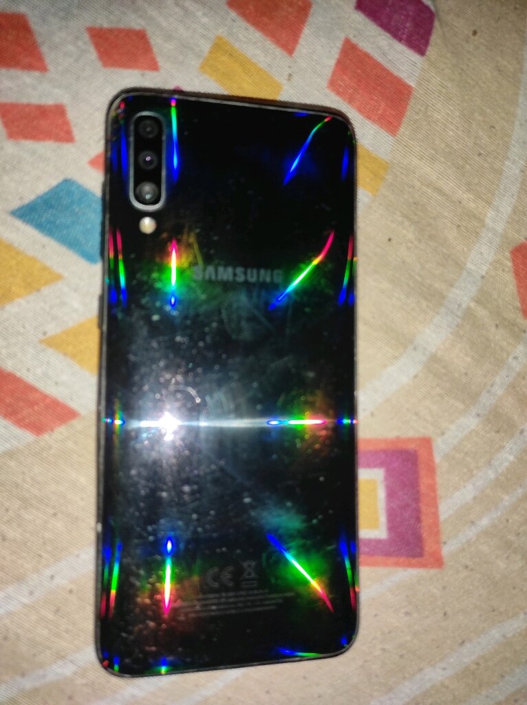 Samsung a70 128gb - 3