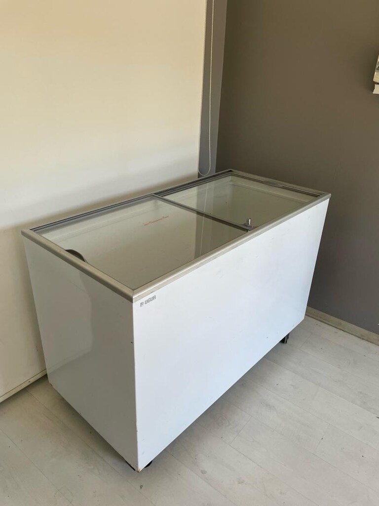 Uğur Derin Dondurucu - UDD400SC- 319L - 2