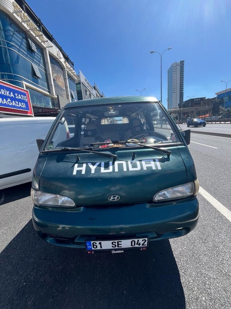 Hyundai H-100