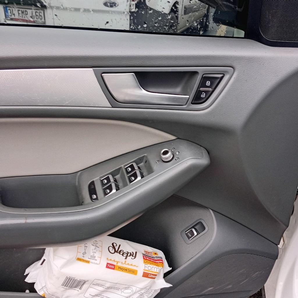 Beyaz Audi SUV - 9