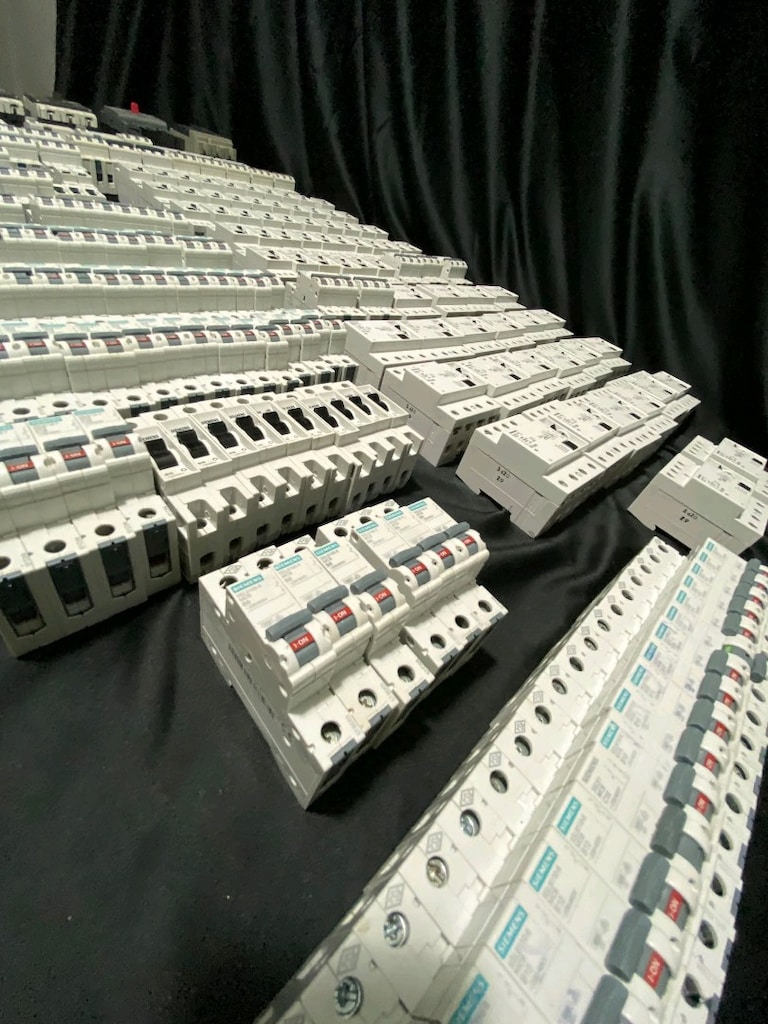 OTOMAT SİGORTALAR, ŞALTERLER, ZAMANLAYICILAR - 2