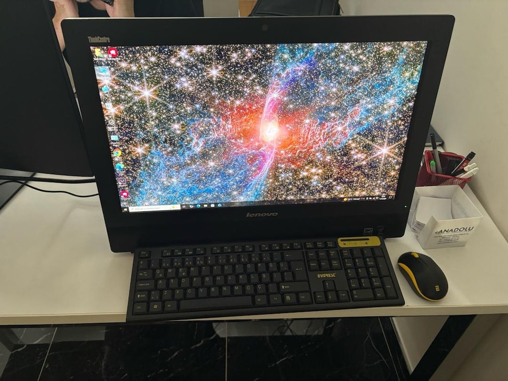 Lenovo ThinkCentre All-in-One Bilgisayar | i5-4460S | 8 GB RAM | - 4