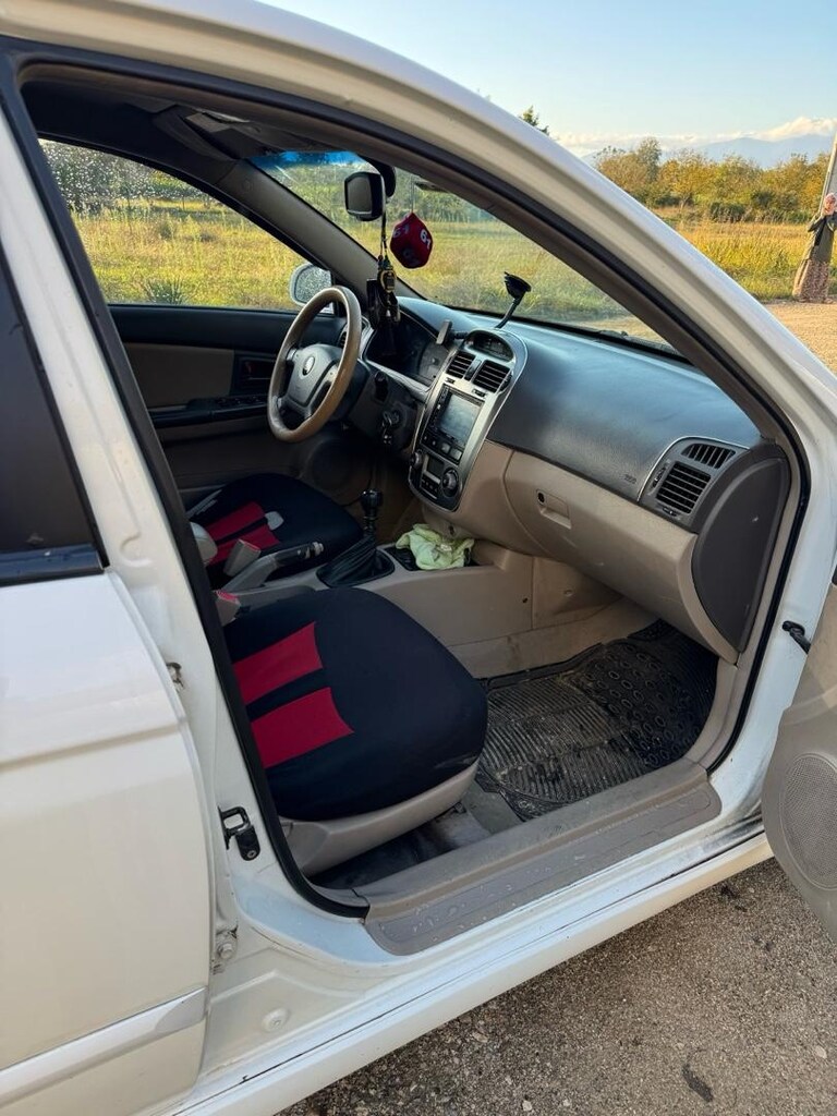 2005 Kia Cerato 1.5 dijital klimalı - 9