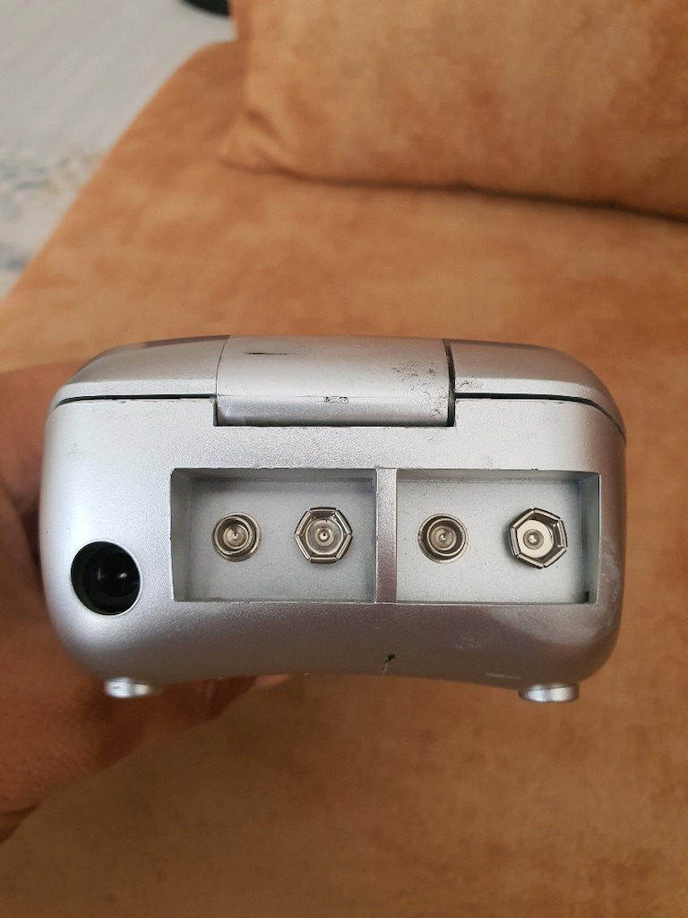 GP PB19 Universal Pil Şarj Cihazı 9V/AA/AAA/C/D - 4