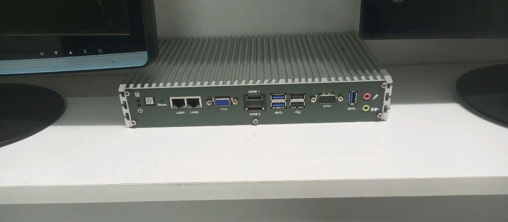 ELSKY IPC600 Intel Core I5 10110U 8 GB 256 GB Endüstriyel Mini Pc