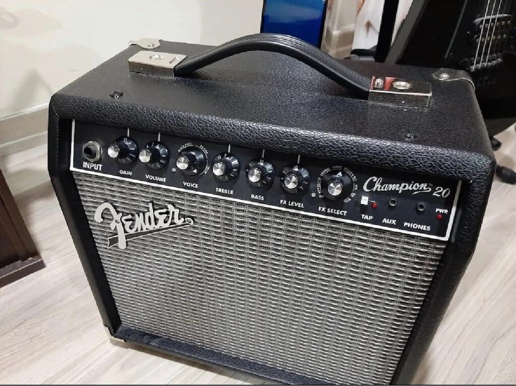 ELEKTRO GİTAR AMFİSİ FENDER CHAMPİON 20