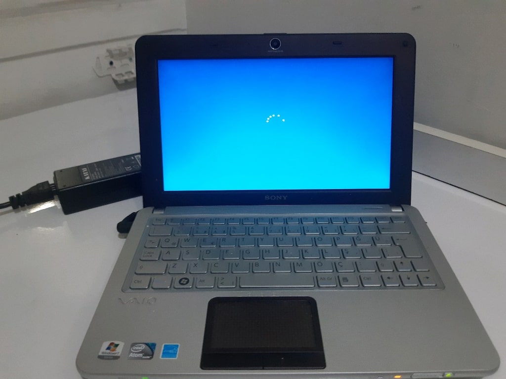 Sony mini book laptop - 5