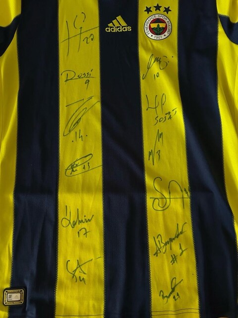 Fenerbahçe İmzalı Forma