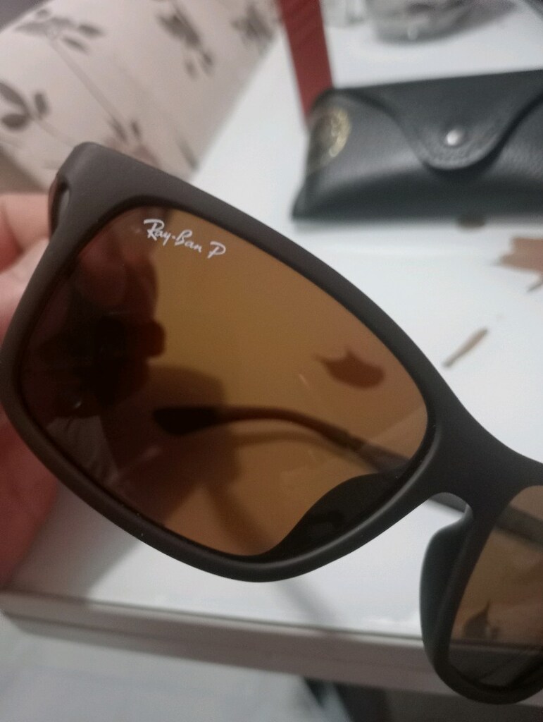 Ray-Ban Ferrari modeli güneş gözlüğü hatasız - 5
