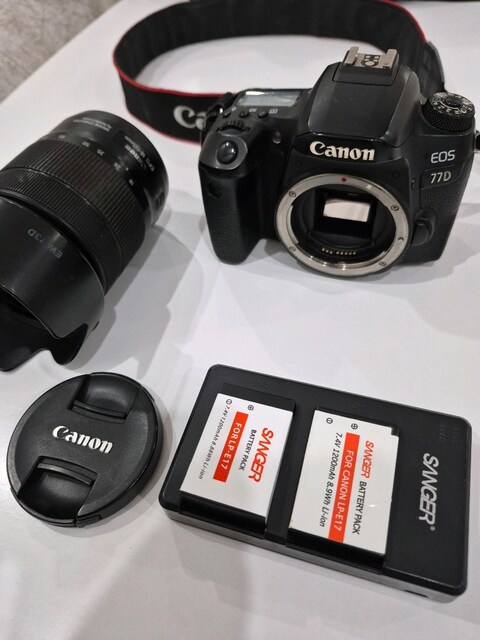 Canon 77D 18-135 lens