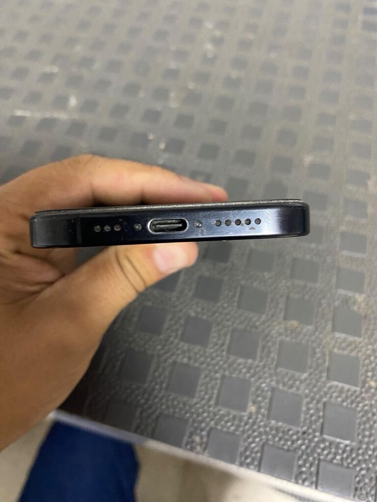 İPHONE 16 PRO - 3