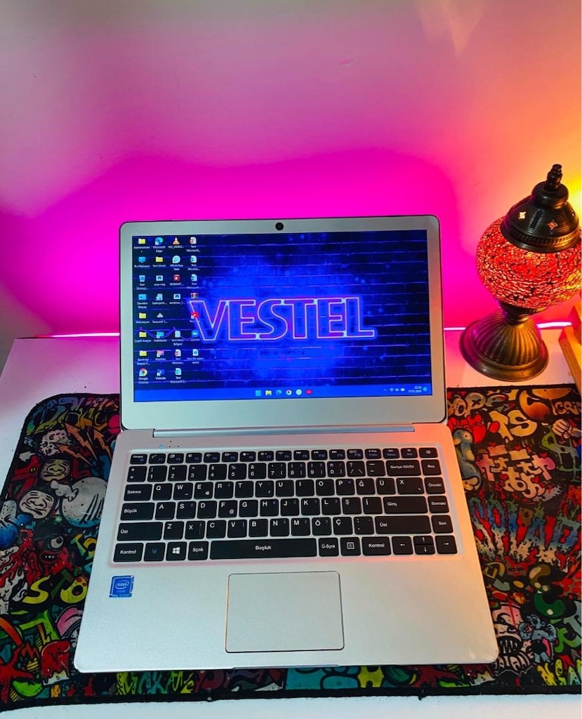 VESTEL LAPTOP 4-64- İNTEL İŞLEMCİ - 7