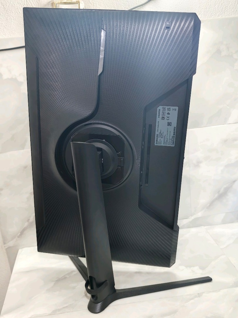 Samsung Odyssey G3 S27DG302EU 27" Full HD 180Hz 1ms Pivot Gaming - 3