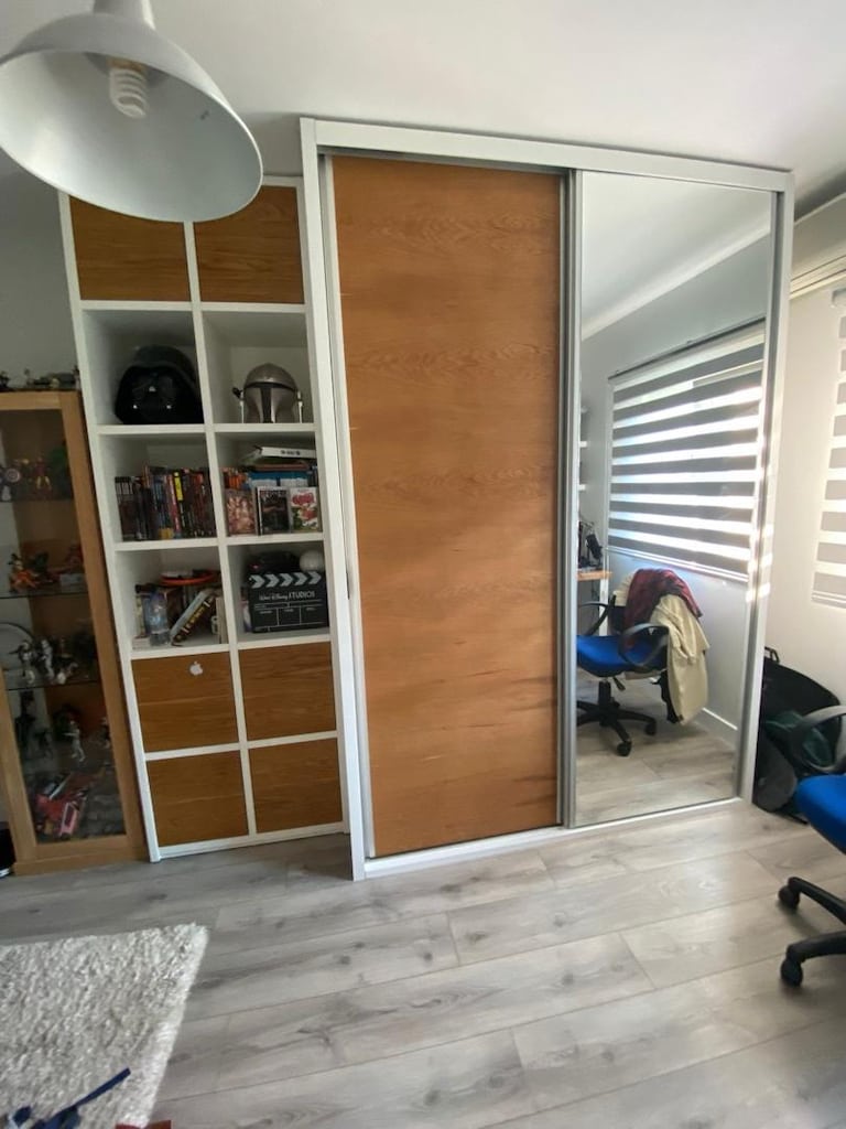 Özel Yapım Aynalı Sürgülü Gardırop + Kitaplık – Çok Temiz - 2