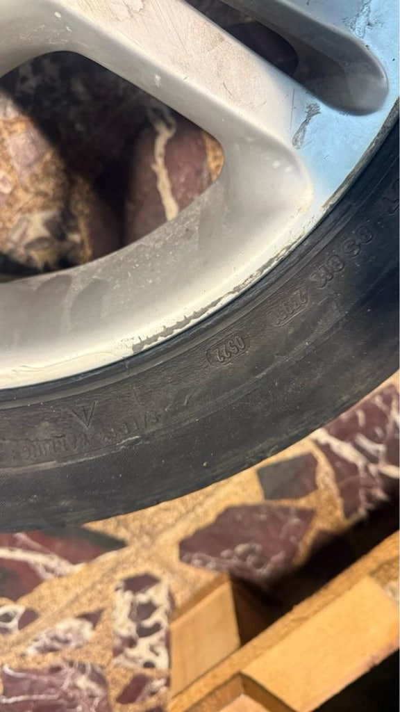 5.112 MERCEDES JANT LASTİK 16 İNÇ - 8
