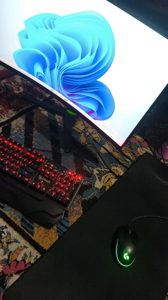 Ryzen 5 7600 | RX 7700 XT 12GB | 16GB DDR5 | 240Hz Monster Monitör + X - 7