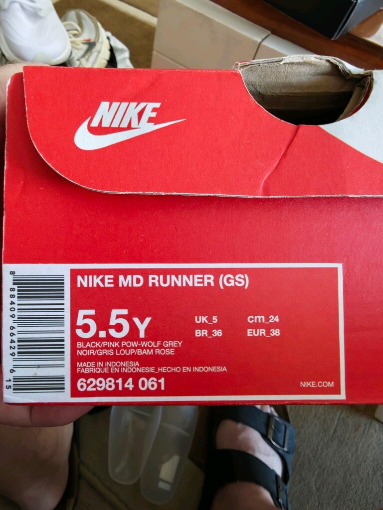 Nike MD Runner orjinal sıfır kutulu üründür - 12