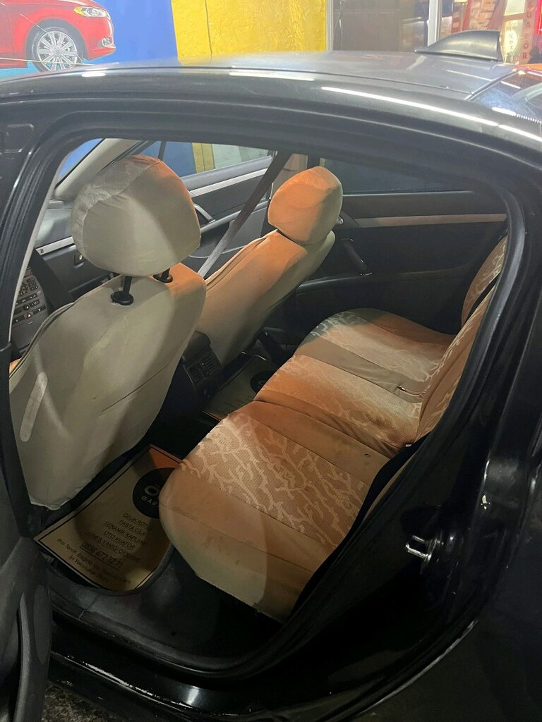 Peugeot 407 - 3