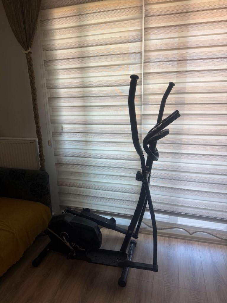 Voit V-Fit Manyetik Eliptik Bisiklet – Az Kullanılmış, Temiz - 2