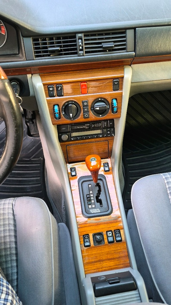 94 MODEL E200 - 9