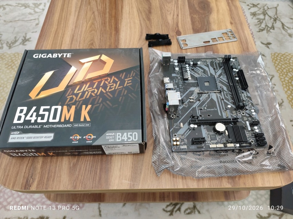 Gigabyte B450M K Anakart AMD 5 5500 AM4 - 2