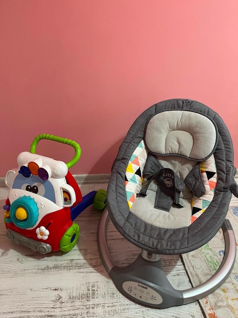 otomatik ana kucağı ve yürüteç